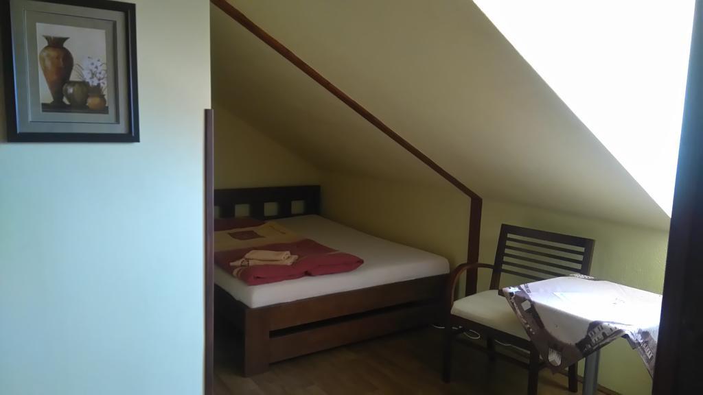 Sestajovicky Pivovar Ubytovani Šestajovice Zimmer foto