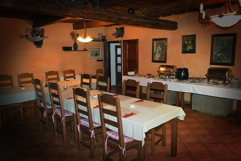 Sestajovicky Pivovar Ubytovani Šestajovice Exterior foto